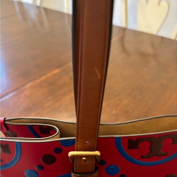 Tory Burch Tote, Red, Color of the Year - Picture 6 of 11